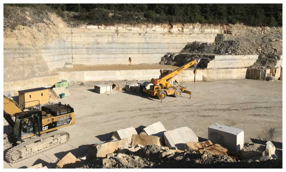 Exploitation de carrière par TCTP pour fournir des matériaux de terrassement et d’aménagement.