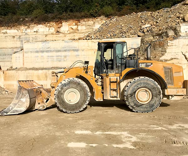 Machines TCTP dédiées à l'exploitation de carrière et au chargement de camions en Dordogne