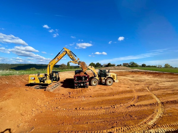 TCTP-24-CHANTIER-TERRASSEMENT-CHARGEMENT-CHARGEUR-950GC-CATERPILLAR