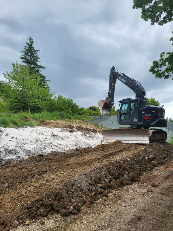 TCTP-24-ENROCHEMENT-SOUTAINEMENT-AMÉNAGEMENT-TERRASSEMENT-TRAITEMENT-CHAUX-ÉBOULEMENT-DE-TALUS-KOBELCO-ED160BR